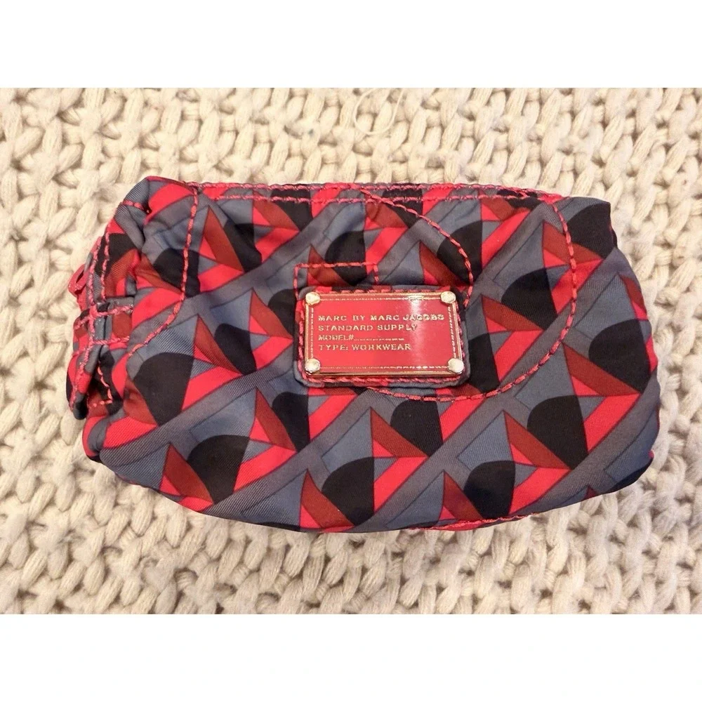 Marc by Marc Jacobs Quilted Cosmetic Case Geometric‎ Print Red Gray